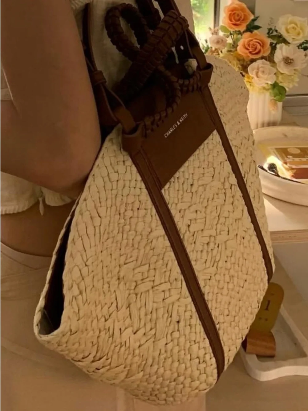 Charles & Keith Raffia Tote - Picture 10 of 11